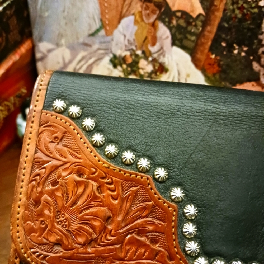 👜👛Rare Vintage Montana Silversmith Wallet,Embossed✨️Genuine Leather.👖